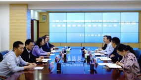  中國人民財產保險有限公司甘肅省分公司黨委書記、總經理余素紅一行到訪甘肅物流集團